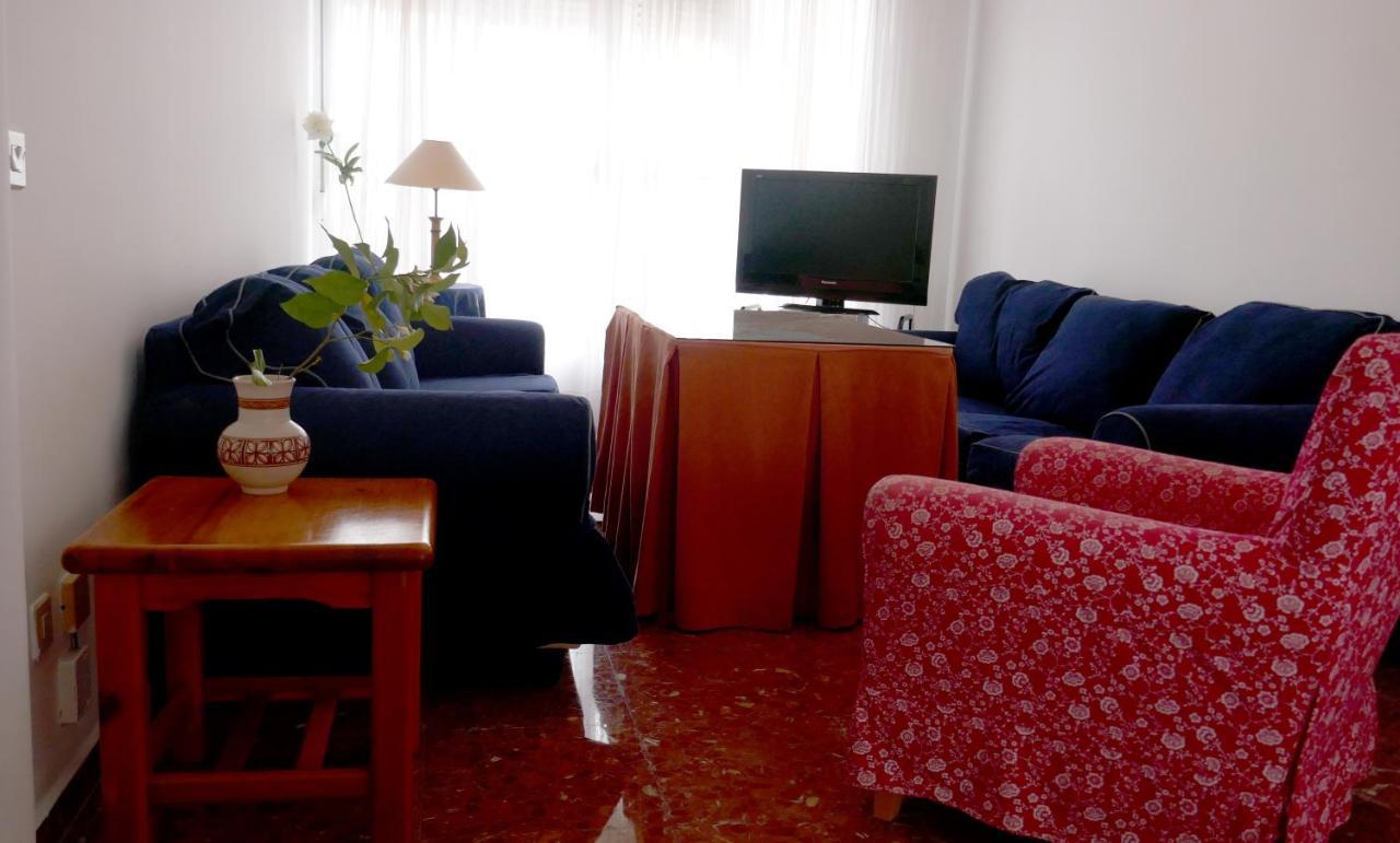 סביליה Casa Soleada En Calle Tranquila מראה חיצוני תמונה