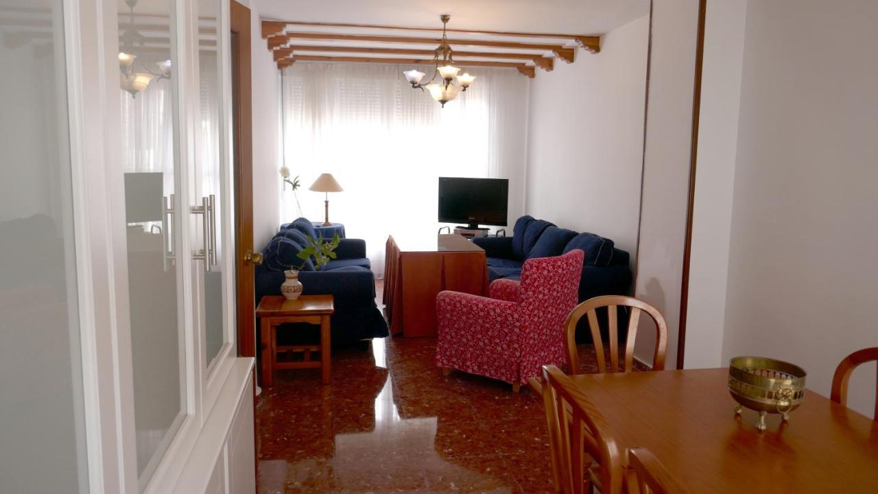 סביליה Casa Soleada En Calle Tranquila מראה חיצוני תמונה