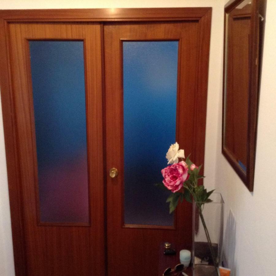 סביליה Casa Soleada En Calle Tranquila מראה חיצוני תמונה